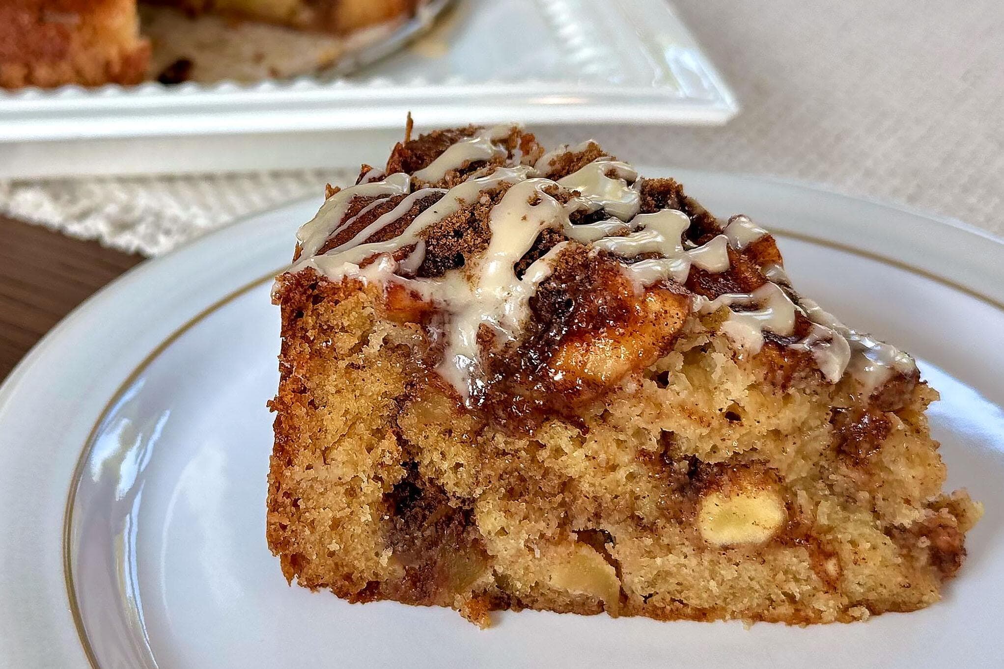 Brown butter apple fritter cake: A cozy autumn treat