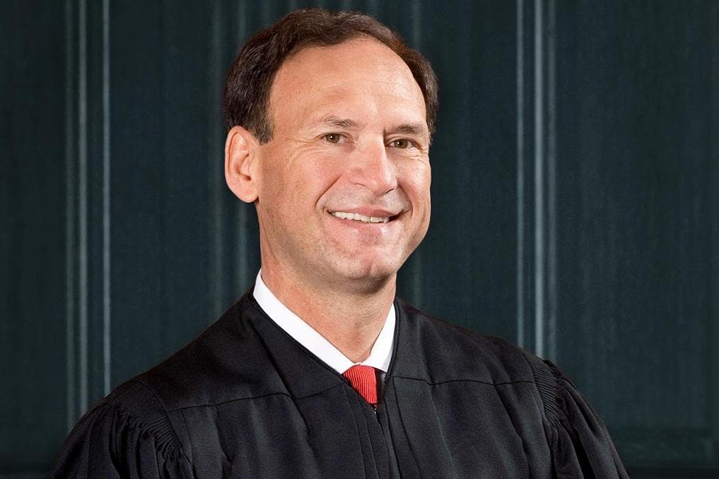 Justice Alito warns of global threat to religious liberty at first event hosted by Burch