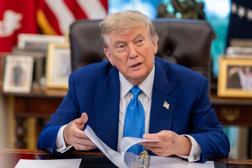 Trump signs proclamation imposing $100K fee on H-1B visas