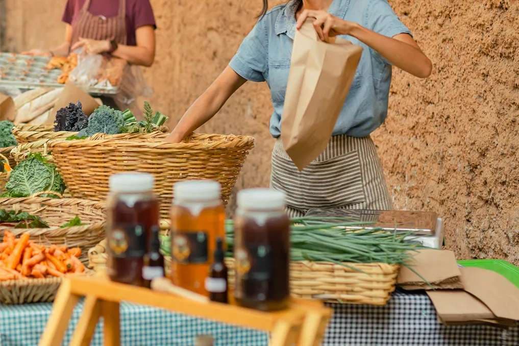 How to shop local, both in person and online