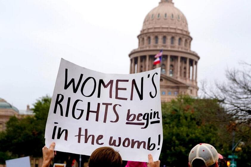 Texas lawmakers advance bill that would allow $100K lawsuits over abortion pill shipments