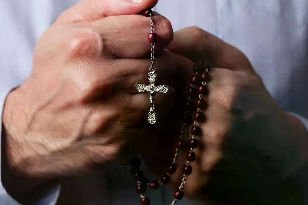 Scott Hahn explains why the Rosary is an extraordinary prayer