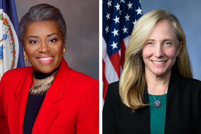 Poll: Virginia governor’s race tightens, Democrat ahead