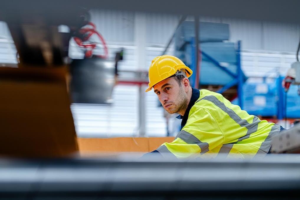 June US employment report shows strong job market and economy against expectations