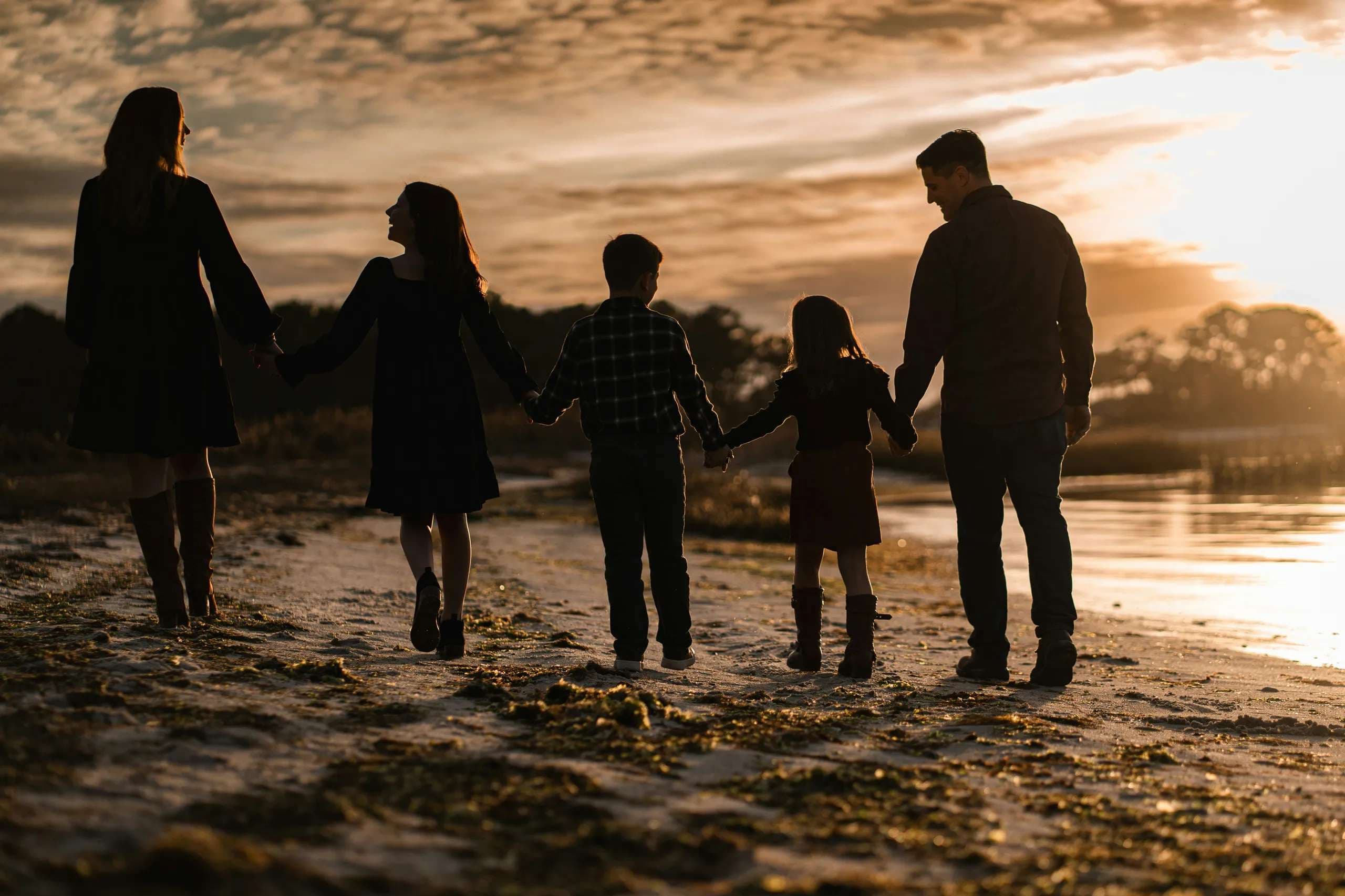 Tennessee designates June as ‘Nuclear Family Month’