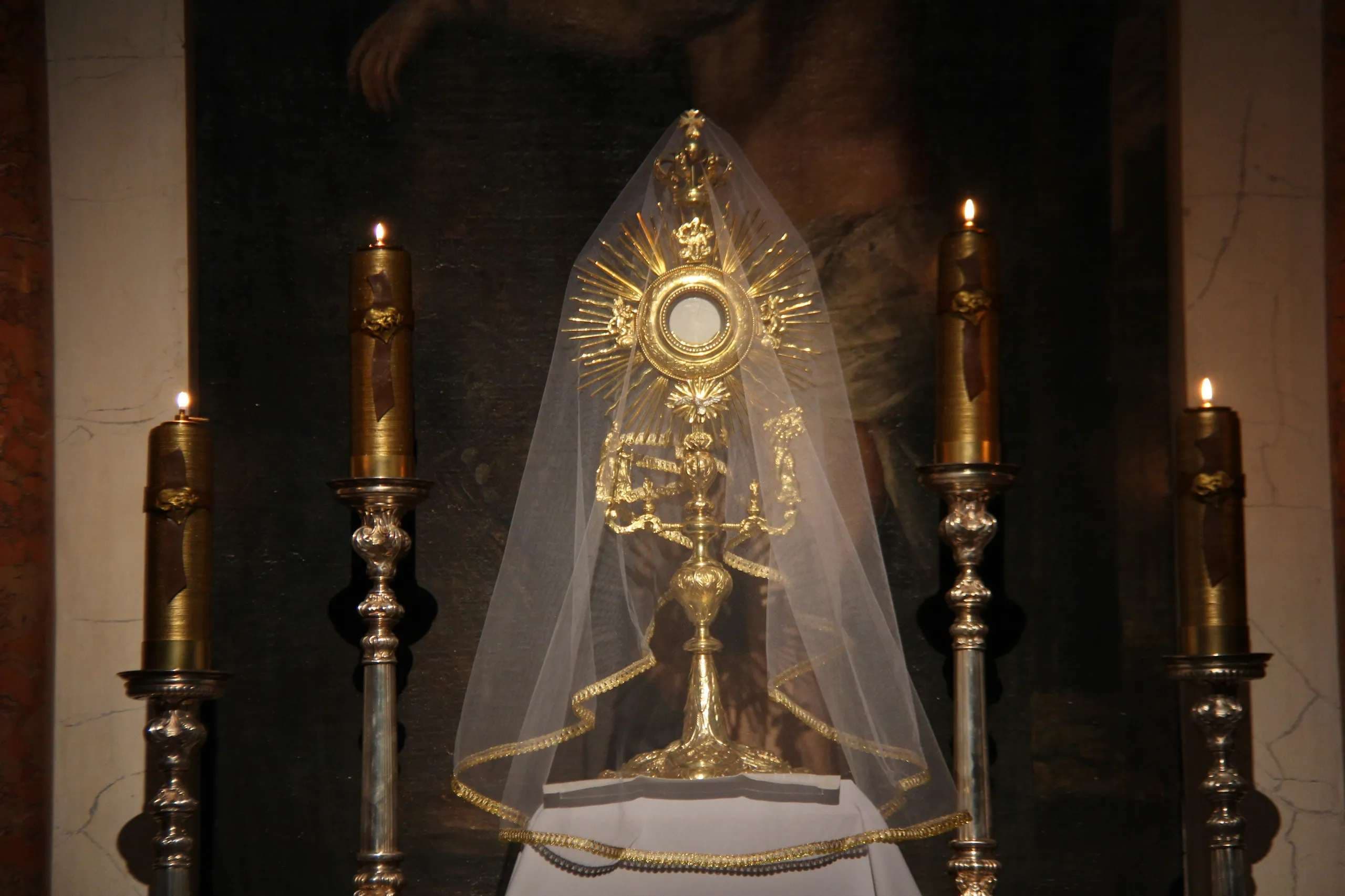Los Angeles auxiliary bishop explores the hidden Easter meaning of Jesus Christ’s burial veil