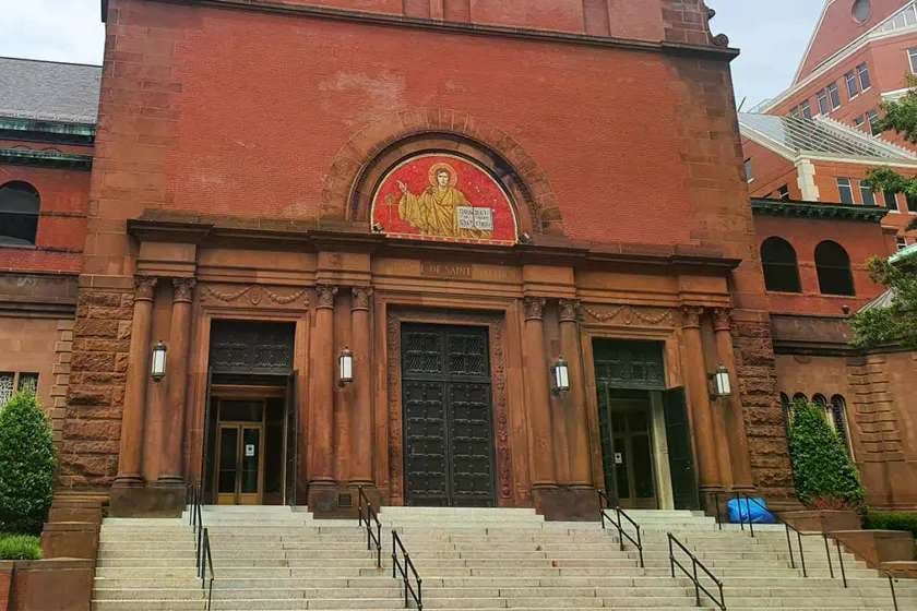 Report: New Jersey man arrested outside St. Matthew’s Cathedral was targeting Catholics, SCOTUS justices