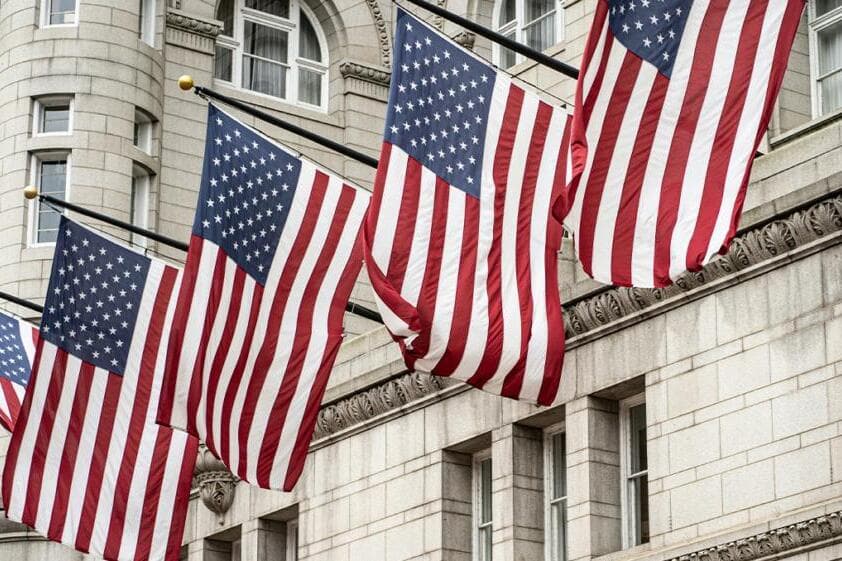RealClearPolitics: Republicans narrow Democrats’ lead in generic ballot poll