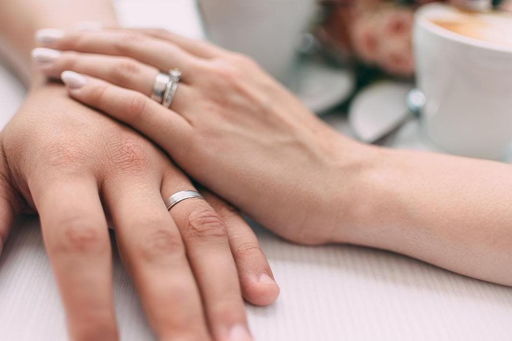 Analysis: New data contradicts media contentions that marriage, children lead to unhappiness