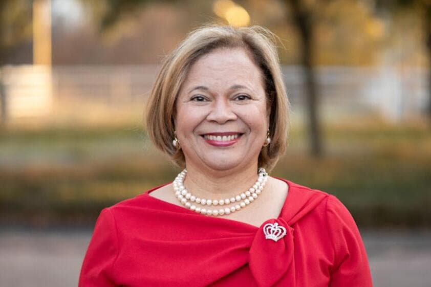 Charlotte mayor wins Democratic primary amid intense national scrutiny over murder on city's light rail