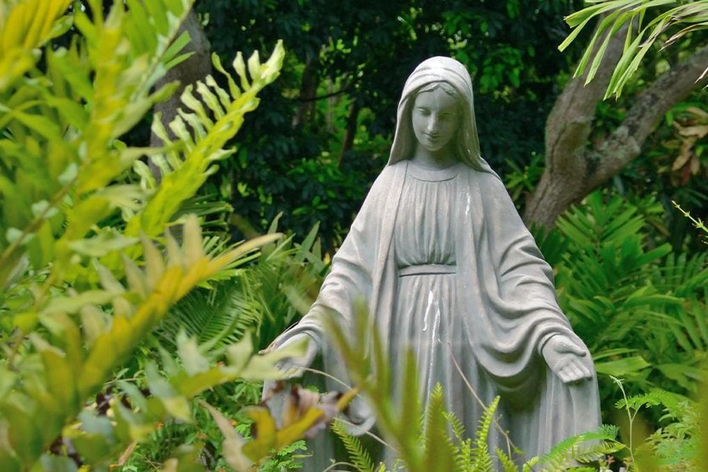 Utah school to build Marian prayer garden