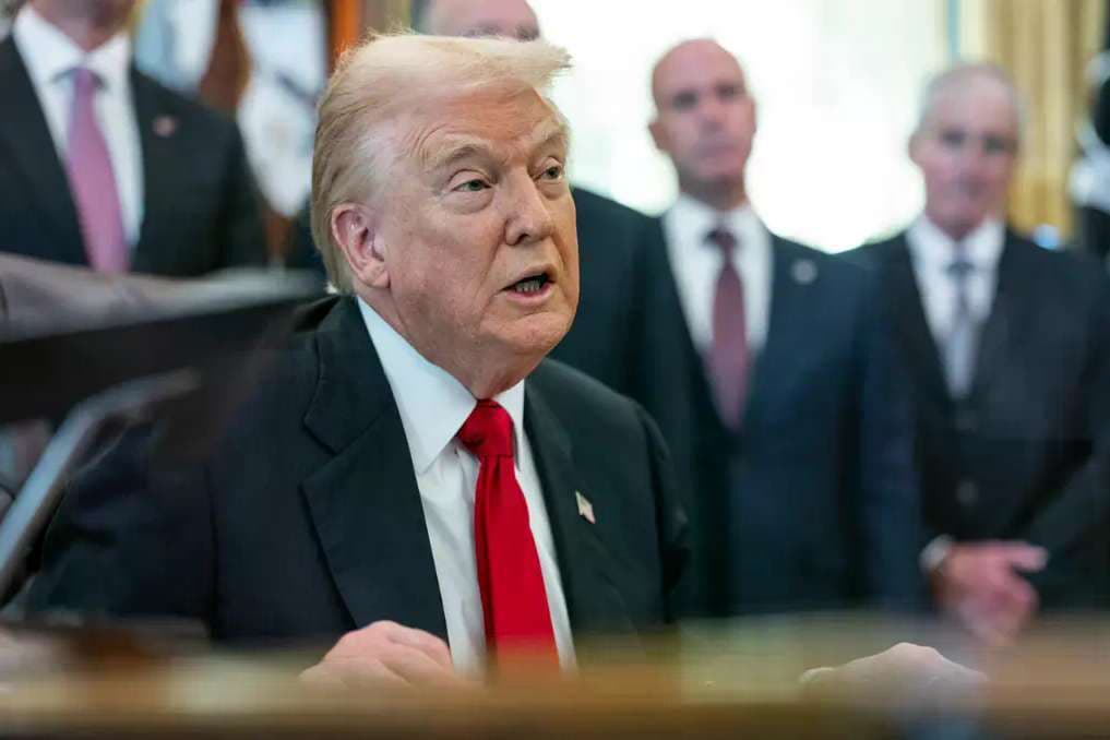 Trump criticizes Somali immigrants as Minnesota reportedly prepares for deportation raids