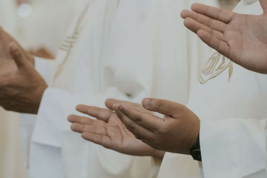 Bishops praise new Trump rule ending one-year foreign residency requirement for religious workers