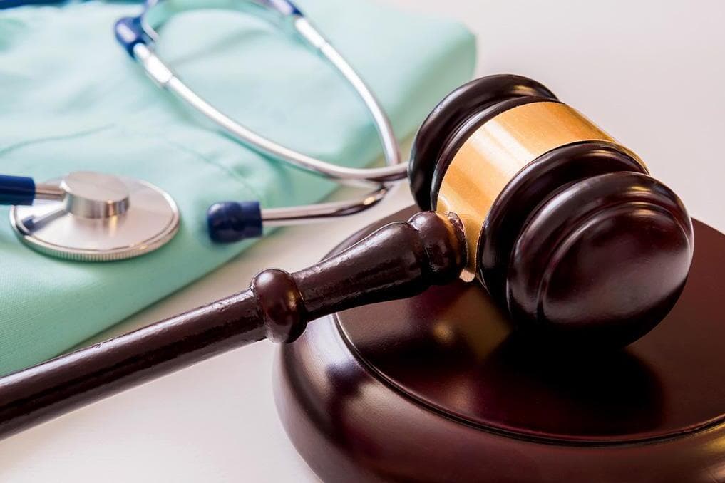 Judge hears arguments on whether victim of botched abortion should retain anonymity