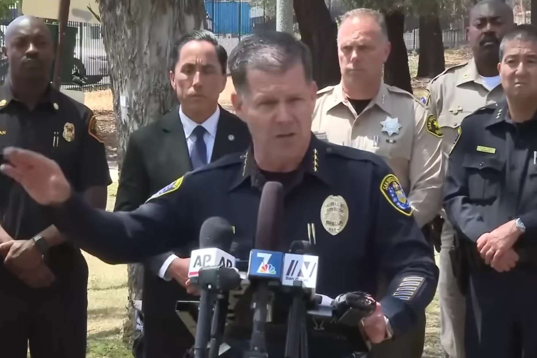 Gunmen kill 3 at San Diego mosque before dying of apparent self-inflicted gunshots, police say