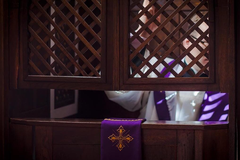 DOJ opens investigation into Washington law targeting Catholic confession