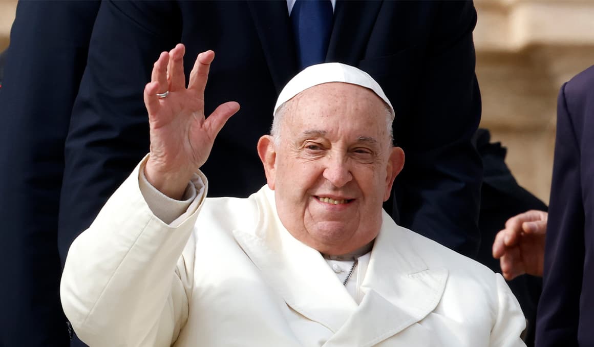 Pope’s condition is stable but requires longer hospitalization, Vatican reports